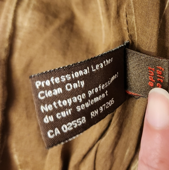 Danier authentic leather jacket - Picture 6 of 14